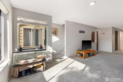 11802 98th Avenue NE #B6, Kirkland, WA 98034 - Photo 5