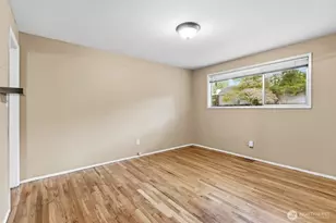 15634 NE 1st Pl, Bellevue, WA 98008 - Photo 7