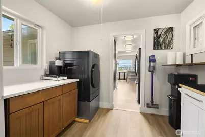 1405 S 100th Street, Seattle, WA 98168 - Photo 13