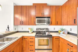 655 Crockett St, Seattle, WA 98109 - Photo 7