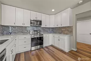 2115 121st St E, Tacoma, WA 98445 - Photo 11