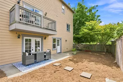 2604 SW Genesee St, Seattle, WA 98106 - Photo 3