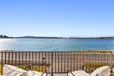 1989 Beach Dr E, Port Orchard, WA 98366 - Photo 9
