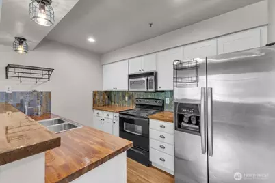 18930 Bothell Everett Highway #A305, Bothell, WA 98012 - Photo 11