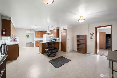281 S C Street, Buckley, WA 98321 - Photo 11