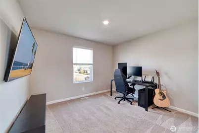 615 Mount Peak Street N, Enumclaw, WA 98022 - Photo 11