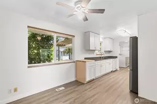 2011 8th Ave SE, Puyallup, WA 98372 - Photo 9