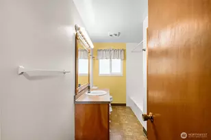 2011 8th Ave SE, Puyallup, WA 98372 - Photo 19