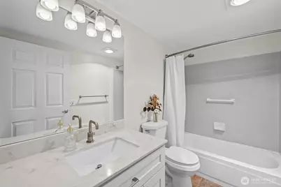 520 2nd Avenue W #201, Seattle, WA 98119 - Photo 13