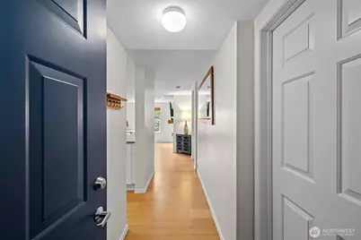 520 2nd Avenue W #201, Seattle, WA 98119 - Photo 3
