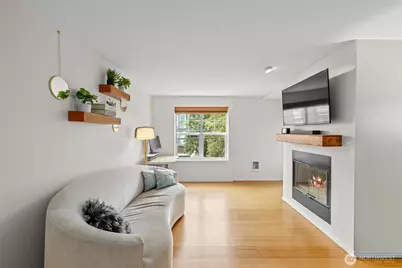 520 2nd Avenue W #201, Seattle, WA 98119 - Photo 9