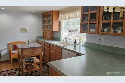 14554 166th Place SE, Renton, WA 98059 - Photo 7