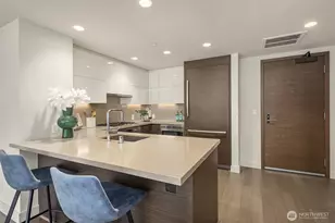 583 Battery St, Seattle, WA 98121 - Photo 7