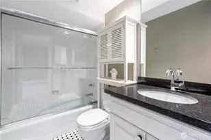 119 98th Ave NE, Bellevue, WA 98004 - Photo 13