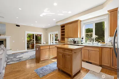 24007 76th Avenue W, Edmonds, WA 98026 - Photo 11