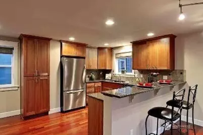 1410 N 55th Street, Seattle, WA 98103 - Photo 3