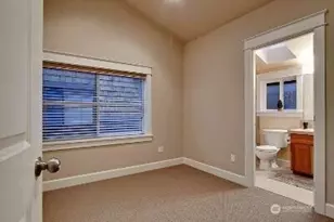 1410 N 55th St, Seattle, WA 98103 - Photo 9