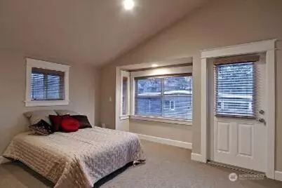 1410 N 55th Street, Seattle, WA 98103 - Photo 7