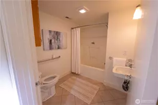 12536 15th Ave NE, Seattle, WA 98125 - Photo 13
