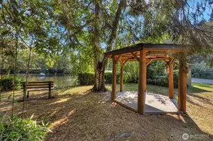 14 S Beach Dr, Everett, WA 98206 - Photo 39