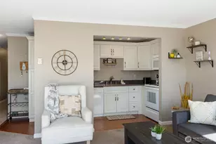 201 2nd St S, Kirkland, WA 98033 - Photo 11