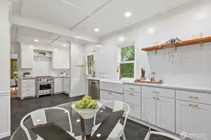 1560 28th Ave W, Seattle, WA 98199 - Photo 17