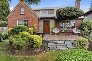 1560 28th Ave W, Seattle, WA 98199 - Photo 3