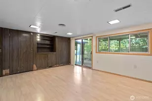 16639 SE 8th St, Bellevue, WA 98008 - Photo 25