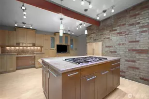 16639 SE 8th St, Bellevue, WA 98008 - Photo 15