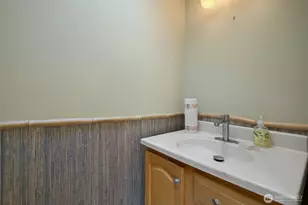 16639 SE 8th St, Bellevue, WA 98008 - Photo 17