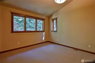 8039 Cultus Bay Rd, Clinton, WA 98236 - Photo 23