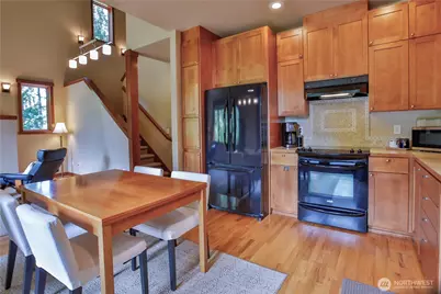 8039 Cultus Bay Road, Clinton, WA 98236 - Photo 17
