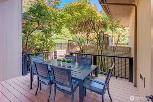 4715 81st Ave SE, Mercer Island, WA 98040 - Photo 17