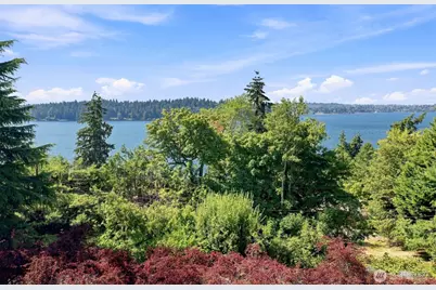 4715 81st Avenue SE, Mercer Island, WA 98040 - Photo 3