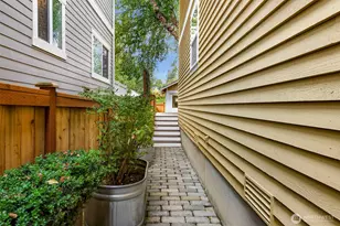 7019 Ravenna Ave NE, Seattle, WA 98115 - Photo 29