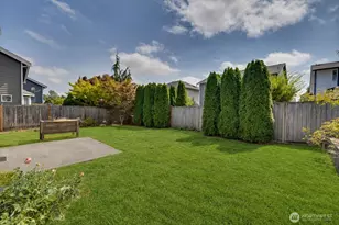 907 Ilwaco Pl NE, Renton, WA 98059 - Photo 29