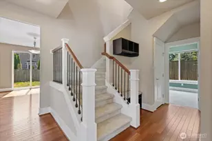 907 Ilwaco Pl NE, Renton, WA 98059 - Photo 13