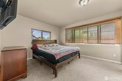 5911 S Thompson Avenue, Tacoma, WA 98408 - Photo 13