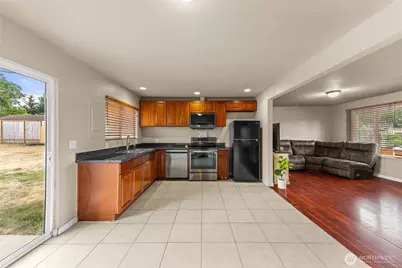 5911 S Thompson Avenue, Tacoma, WA 98408 - Photo 7