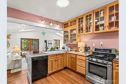5024 29th Avenue S, Seattle, WA 98108 - Photo 5
