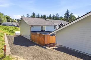 9924 Mariner Dr NW, Olympia, WA 98502 - Photo 27