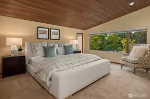 3403 Evergreen Point Rd, Medina, WA 98039 - Photo 17