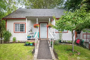 817 Kendall St, Port Orchard, WA 98366 - Photo 1