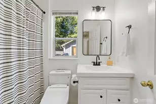 961 NE Winston Dr, Bremerton, WA 98311 - Photo 23