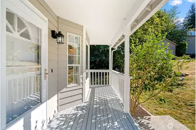 961 NE Winston Dr, Bremerton, WA 98311 - Photo 3