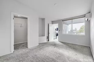 911 N 104th St, Seattle, WA 98133 - Photo 17