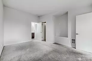 911 N 104th St, Seattle, WA 98133 - Photo 19