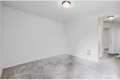 911 N 104th Street #B, Seattle, WA 98133 - Photo 25