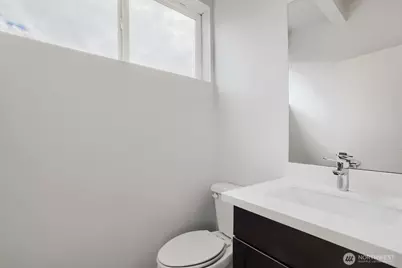 911 N 104th Street #B, Seattle, WA 98133 - Photo 31
