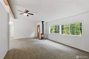 27412 NE 45th St, Redmond, WA 98053 - Photo 5